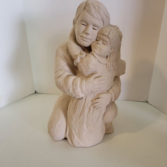 Vintage Austin Sculpture Daddy's Little Girl 10.5" Ceramic Figurine - Picture 1 of 6